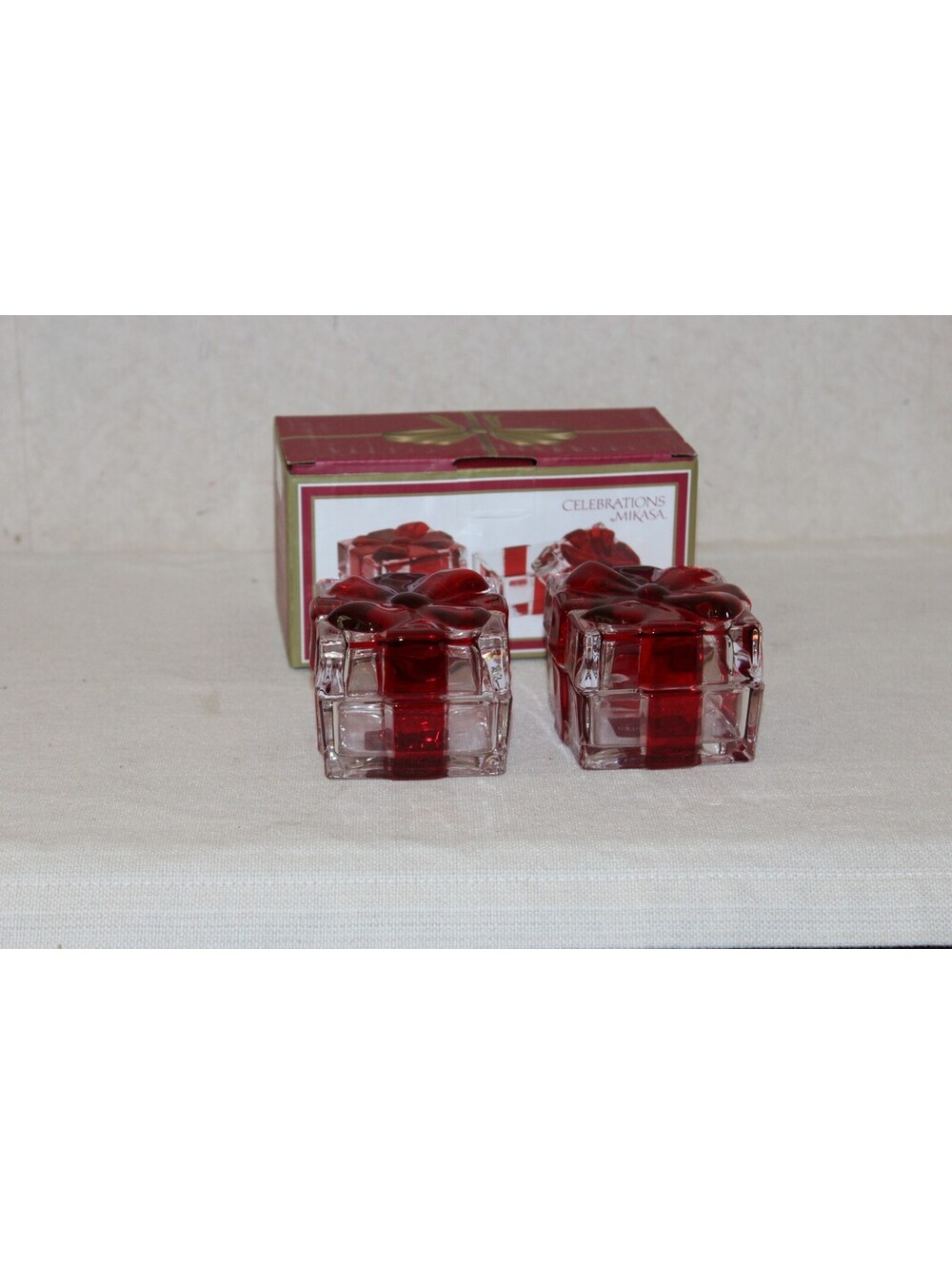 NEW Mikasa Celebrations Holiday Treats Glass Covered Gift Boxes - Set of 2